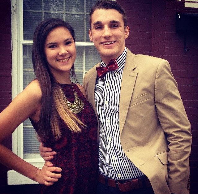 ffrancescamarie's tweet photo. Congrats on graduating this weekend big! Thanks for always bein there for me ily! #stoicfam #coldheartedfam @Dzimm11 https://t.co/HW0nQ5gUDw