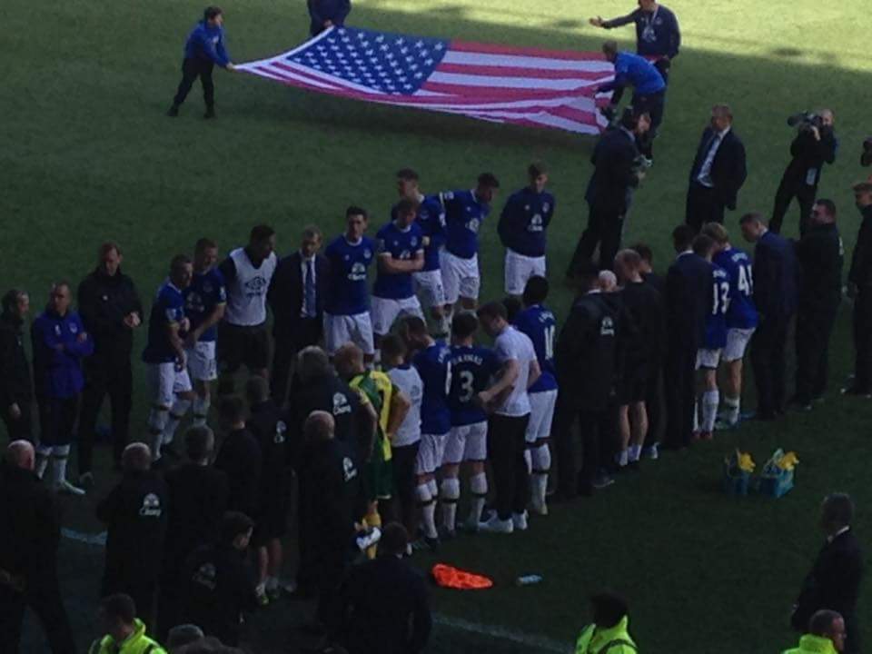 Haha Naismith ikutan Farewell <a href="/TimHowardGK/">Tim Howard</a> #OnceABlue!!! #NSNO