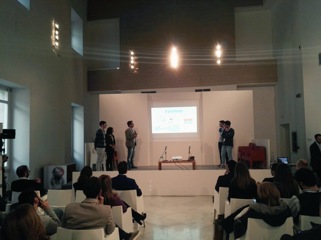 Ecco il #pitch del 1° team: #TouchLife!
#SWBenevento #NoTalkAllAction