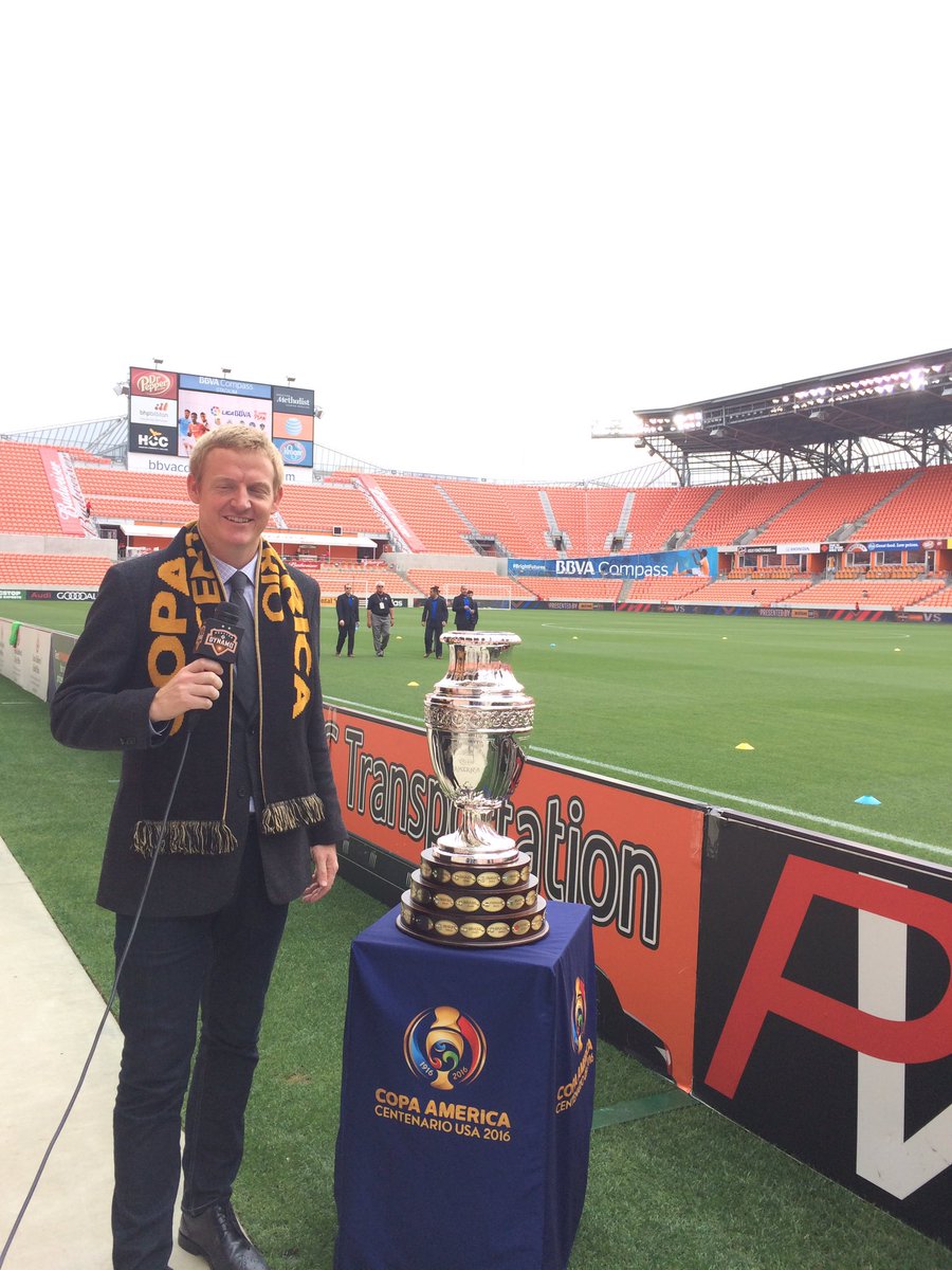 CopaAmerica's tweet photo. Back in action with the @HoustonDynamo #CopaTrophyTour https://t.co/2EDVvC4Qid