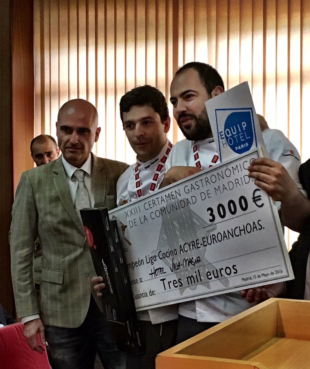 Javier Moyano y Diego Tirados del @HotelVillaMagna ganadores de la <a href="/LigadeCocina/">Liga de Cocina</a> <a href="/eurosibari/">EUROANCHOAS-SIBARI</a> ¡Enhorabuena chefs!