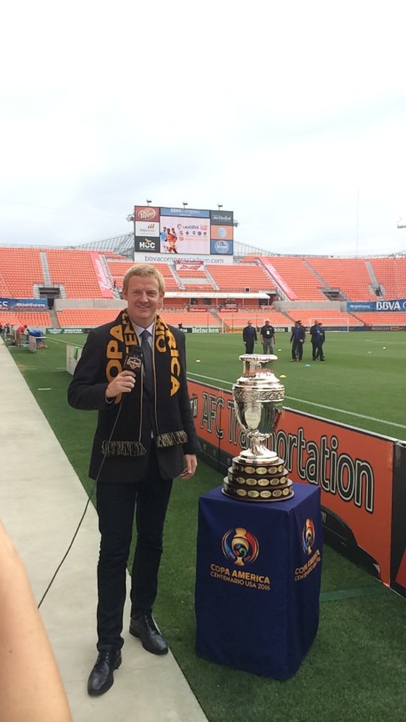 Copa2016Houston's tweet photo. Let's try this again: Trophy @MattPedersen5 pre-game show@HoustonDynamo for postponed game #Copa100 #CopaTrophyTour https://t.co/GaxPXzFxbo