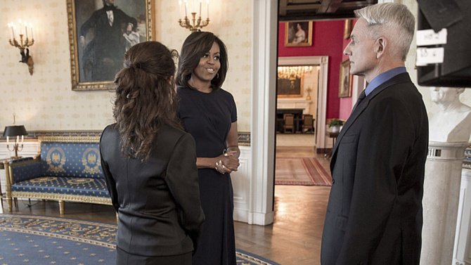 bettesmakes's tweet photo. Did you see this? Michelle Obama on NCIS!  https://t.co/AZtDhB9dfy https://t.co/ova0T0BmnH