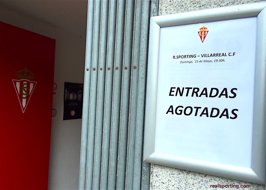 RealSporting's tweet photo. El Molinón vivirá esta tarde un gran ambiente; entradas agotadas desde el lunes #RSGlive  https://t.co/858vJaRIjU … https://t.co/RC3fW7vbN3