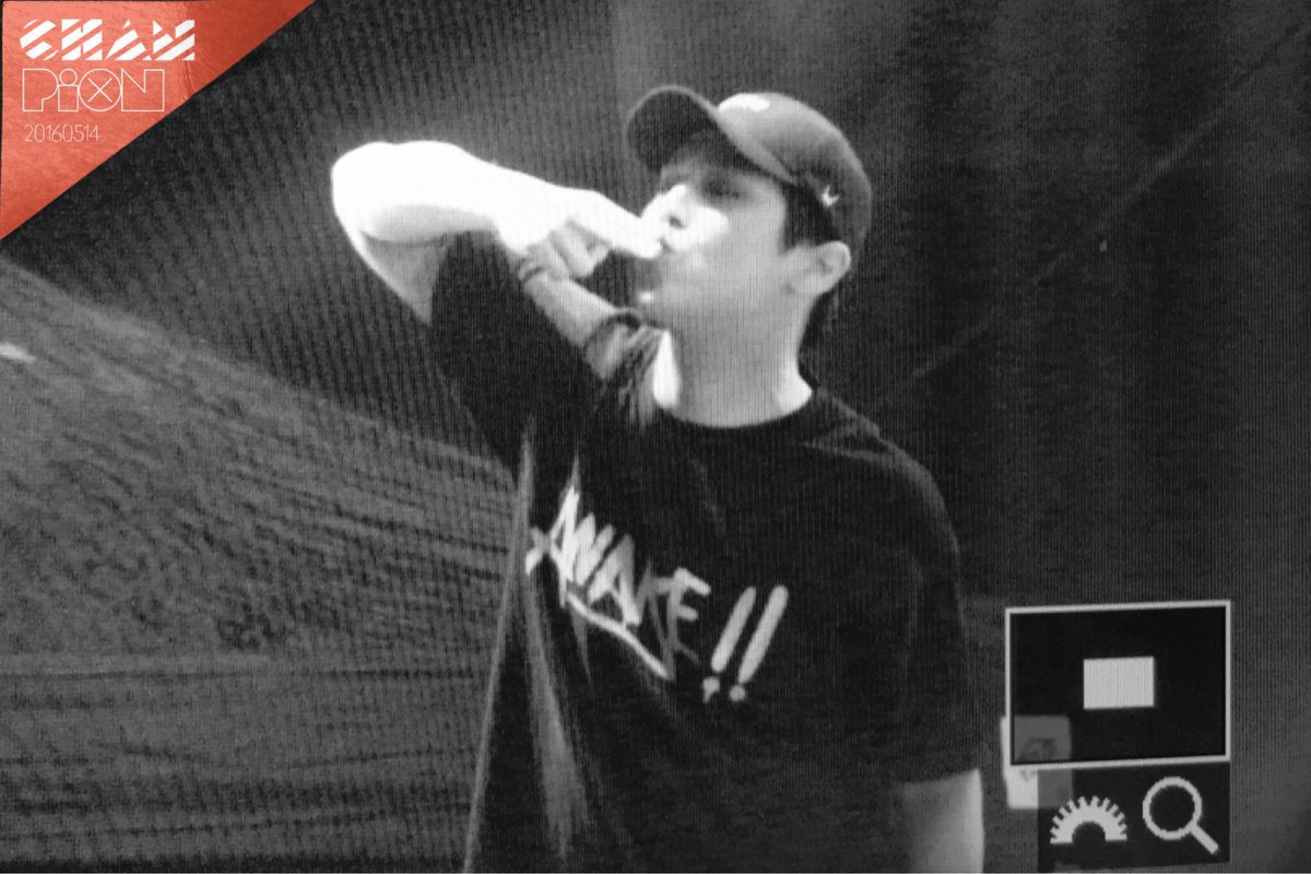 easychann's tweet photo. 20160514 LOE in Düsseldorf @BAP_Himchan #BAP #힘찬 #BAPinGermany https://t.co/XSShrW41dq