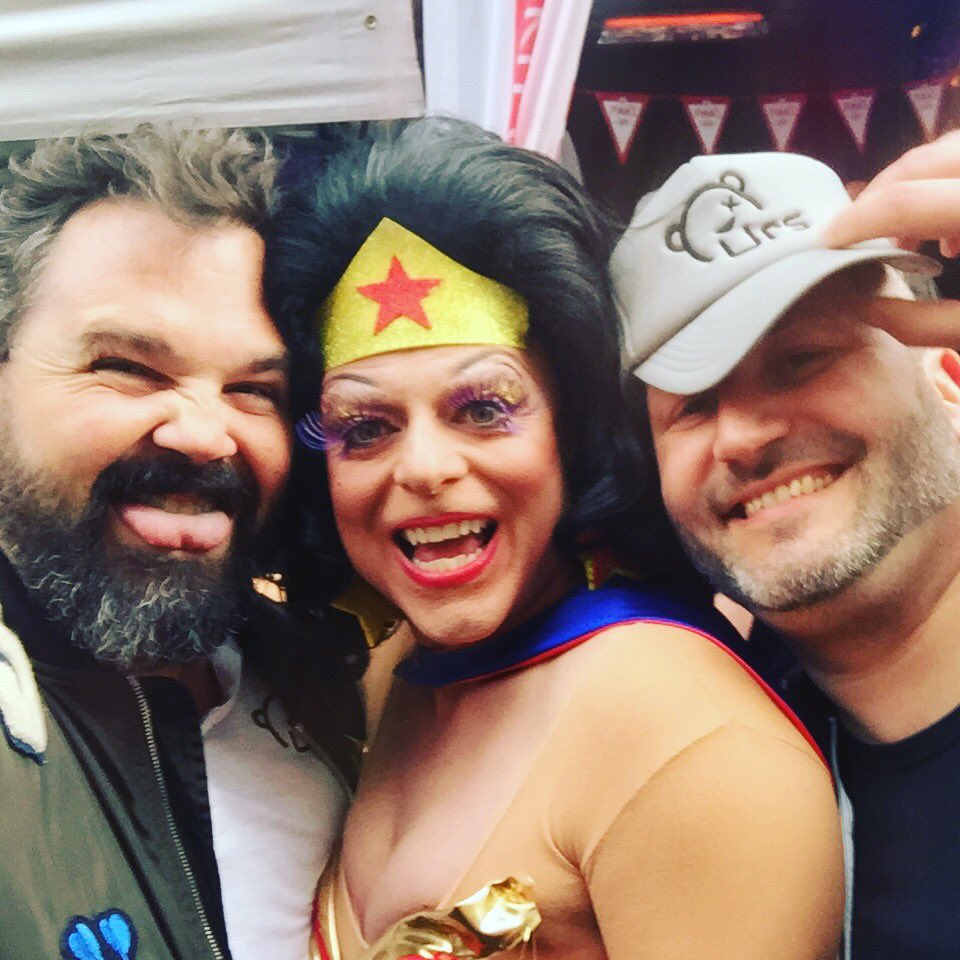 URSWEARBEAR's tweet photo. #bruxelles #gaypridebruxelles2016 #urs #urswearbear #lebaroque #kitty https://t.co/zMHjADy0Ic