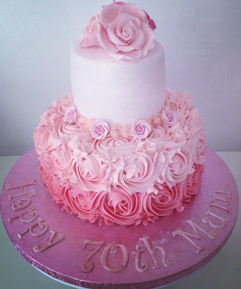 cakesbyjemima's tweet photo. Happy 70th Birthday  #happybirthday #tieredcake #buttercreamflowers #buttercreamswirls #70th #lovemyjob #sugarroses https://t.co/ias2Cqov4d