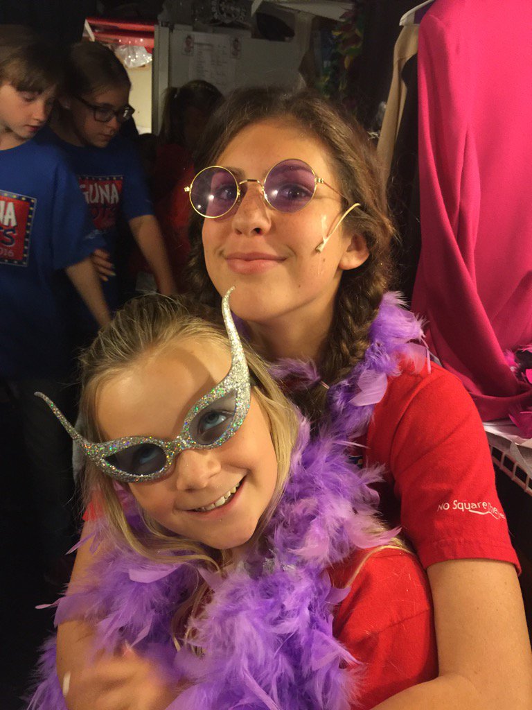lagunaticsbree's tweet photo. Closing of LagunaTots. Fun fest complete with aLOT of glitter #lagunabeach #theatre #nosquare #kids #fun #musicals https://t.co/vpQ2i89YNh