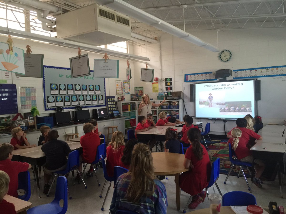 epas_stm's tweet photo. Step Up Day with incoming Second Graders https://t.co/lhCLhOqpun