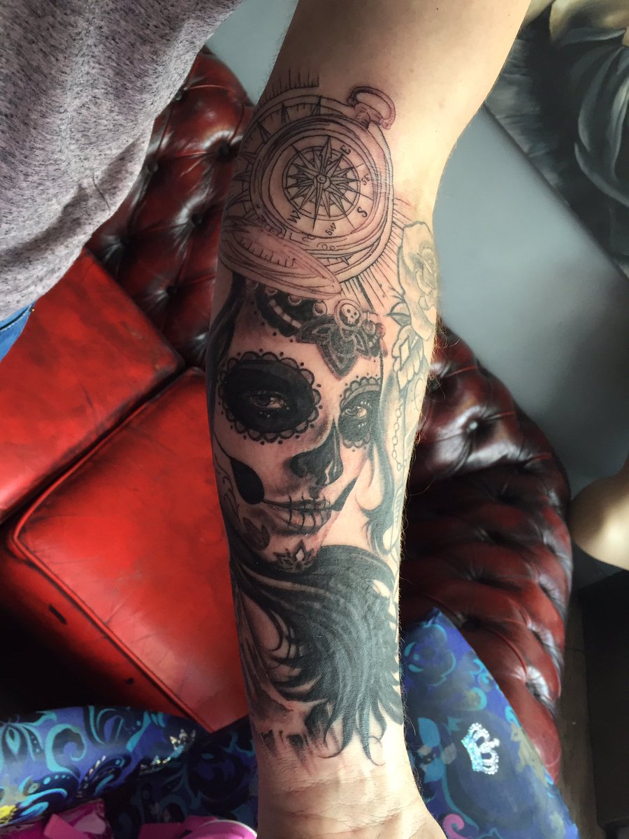 bry10tattoo's tweet photo. Started this sleeve on Saturday... Adding onto existing tattoo and cover up 💀 #coverup #dayofthedead #tattoo #ink https://t.co/b7VYXvxZqO
