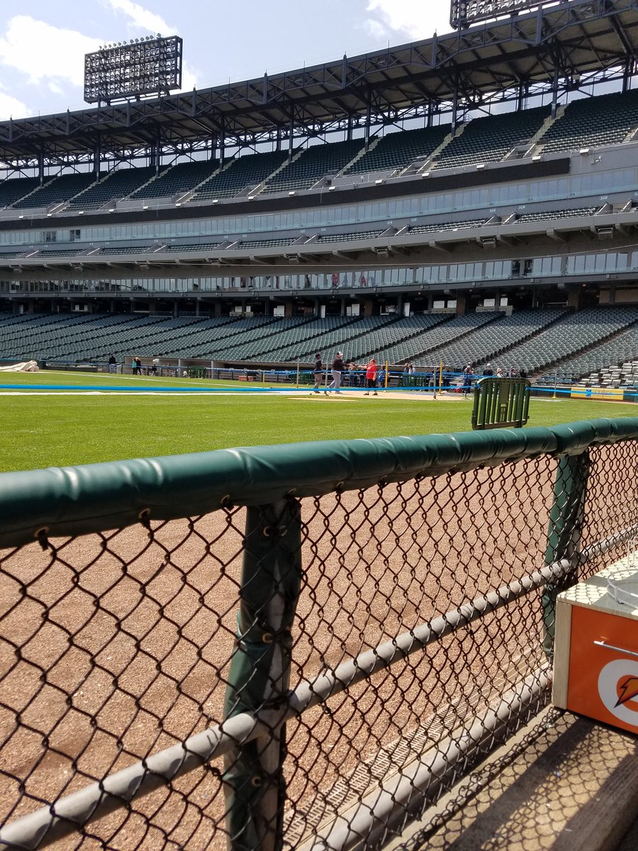 GregLester1's tweet photo. Shots of and from dugout #SoxFFD https://t.co/BVXMdLZdgz