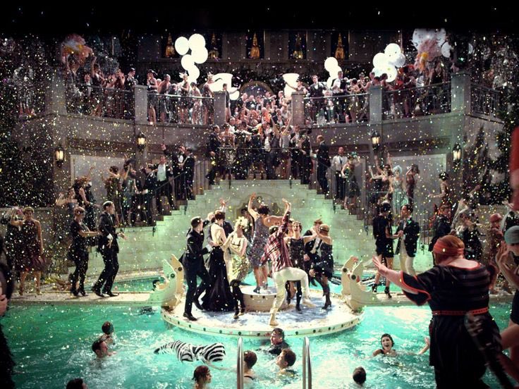 jordanbaker2013's tweet photo. Gatsby's parties never fail to impress us all. https://t.co/wVfOsWNDZs