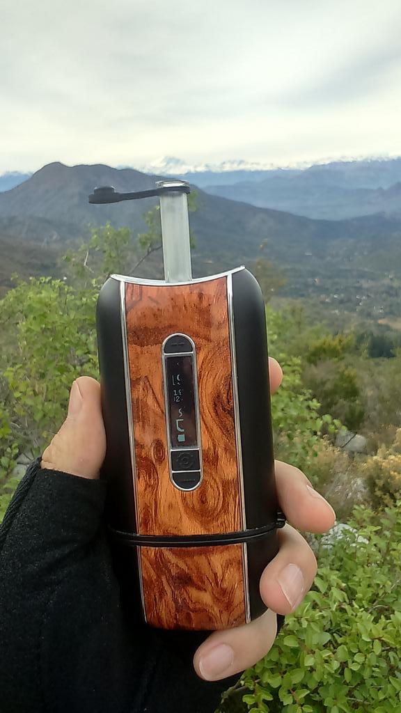 CcMental's tweet photo. Cerro Aconcagua al fondo @AndesVapor @DaVinciVape Excelente domingo de pedaleo a la cumbre del Roble. https://t.co/2J7swmBVpx