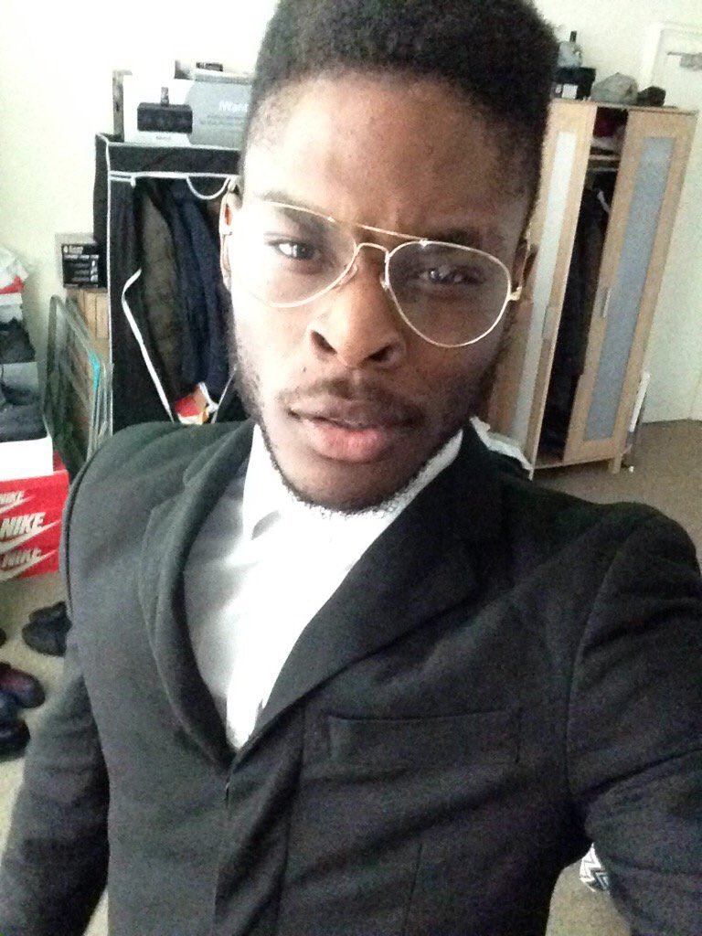 foreversammmy's tweet photo. @GoveNels wearing #foreverframez 😍🍫 https://t.co/3Z57eFL6EW