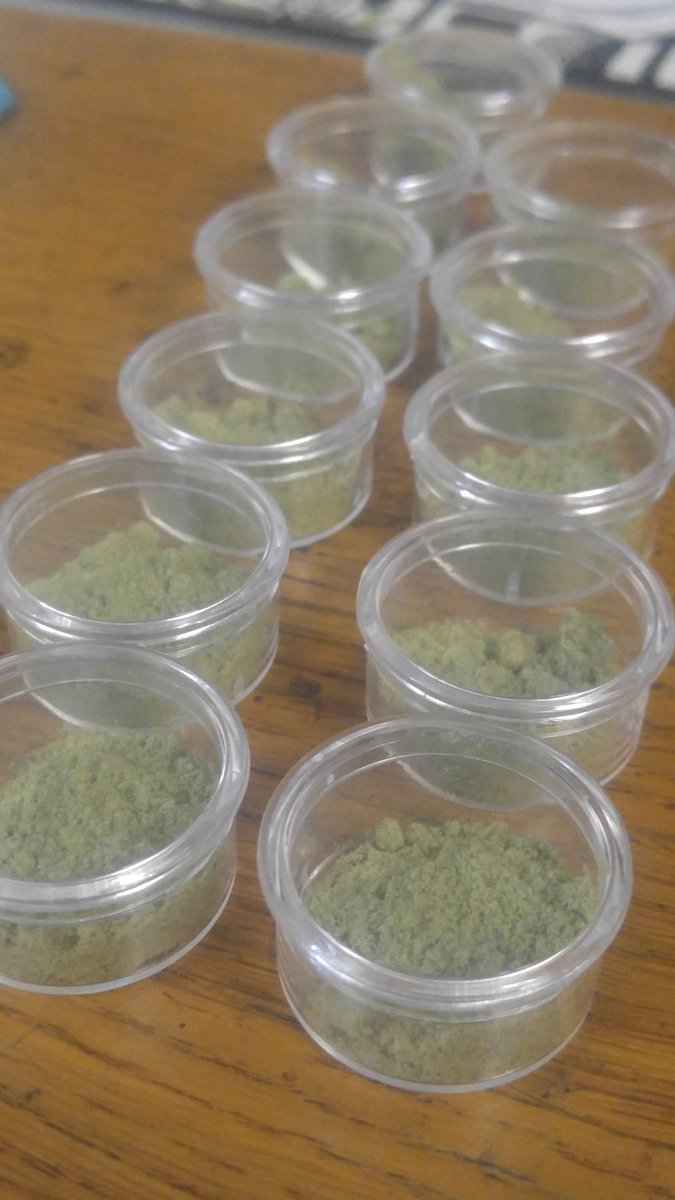 1313collective's tweet photo. Get your #kief #bubbaog and other #weed #wax #710 for delivery in #OrangeCounty Call (714) 820-0946 https://t.co/lXBK1vVigD