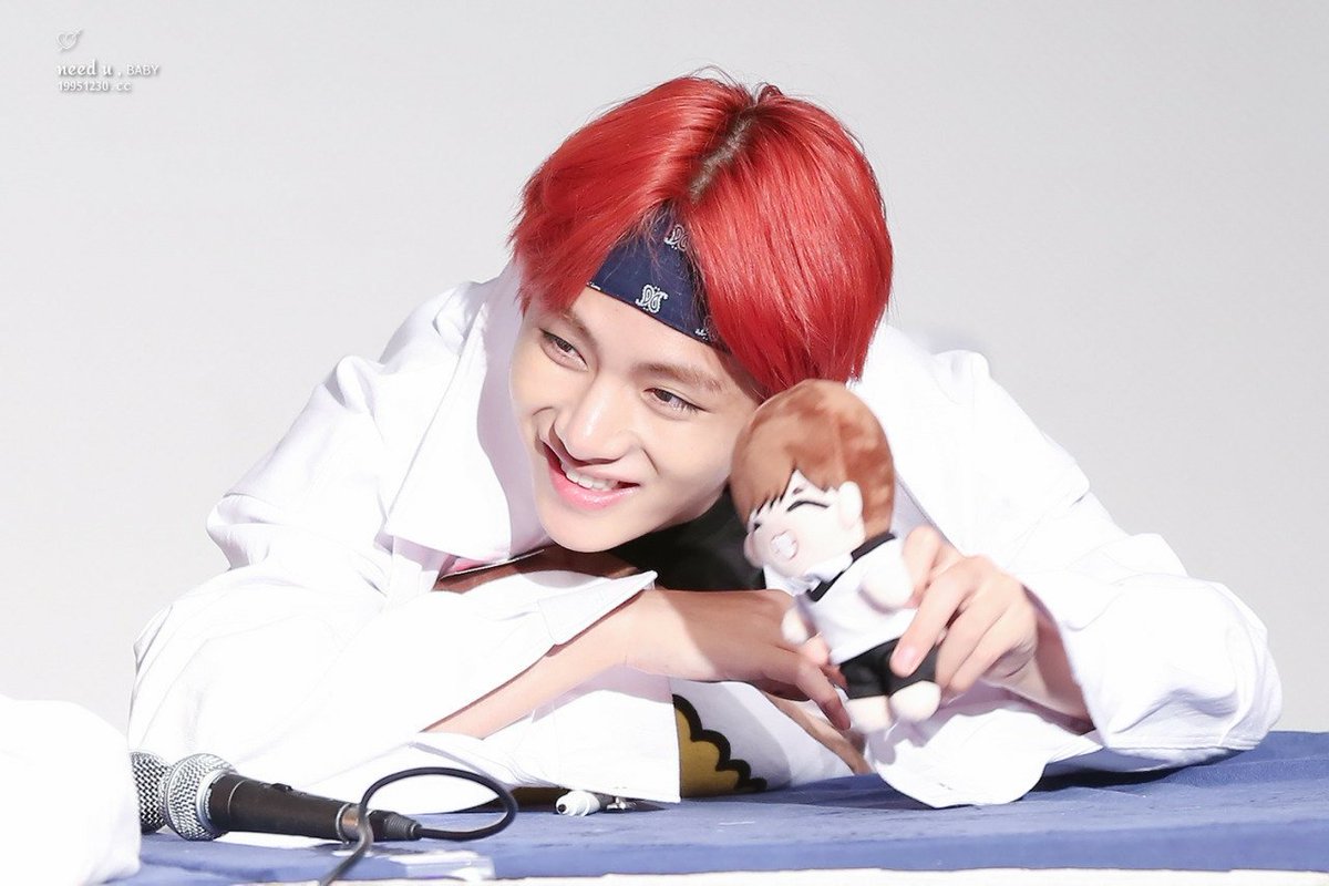 mylovebangtan's tweet photo. Ne salak çocuksun yemin ederim mıncırasım geliyor  #방탄소년단 https://t.co/hgR6QKUoX5