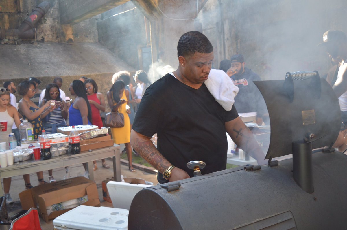 ForPlayATL's tweet photo. #PaidInFullPicnic πΈ https://t.co/F8w9MK4TP1
