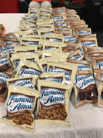 thd2014's tweet photo. National Chocolate Chip Cookie Day! #MWMay2016 @tbdavis62 @jeff_trent @brischro94 @mlindsey1223 @BPlantenberg https://t.co/Y5GEhuCy8Z