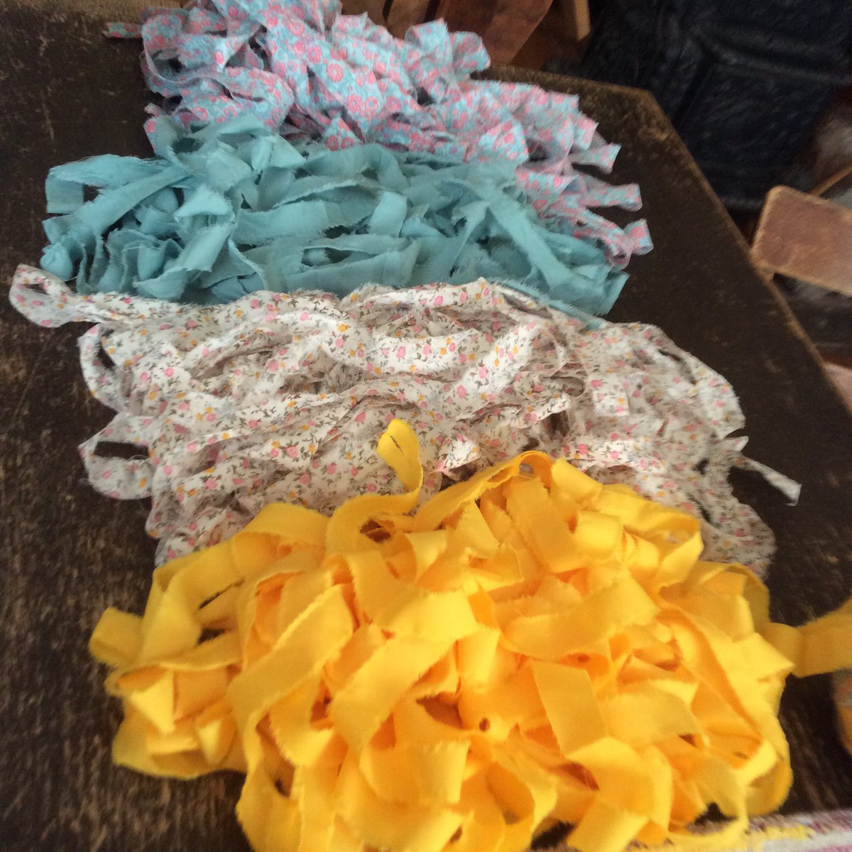 wonderstaples's tweet photo. ....thinking about weaving....so amazing to see loom in action at Blackcreek Pioneer Village, #PANS2016 https://t.co/UHsnqzi0li