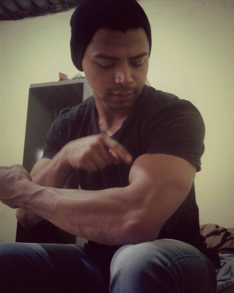 LuzmaSuaarez's tweet photo. Desistir não faz o meu perfil!!! #ifbb #ifbbgo #13memo #bodybuilding #borybuilder #garotofitness #fitness #ifbbmens… https://t.co/MTn2un030j