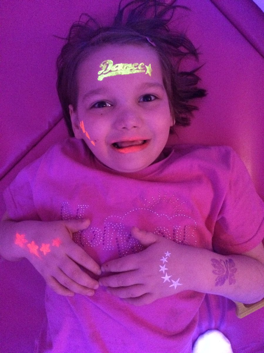 Uniquely_Mo's tweet photo. Mini-me's gone #Neon @VannaButtons Think there could be a lot of 'sensory room' time for a while! #UVFun https://t.co/FVgKKqKrG0