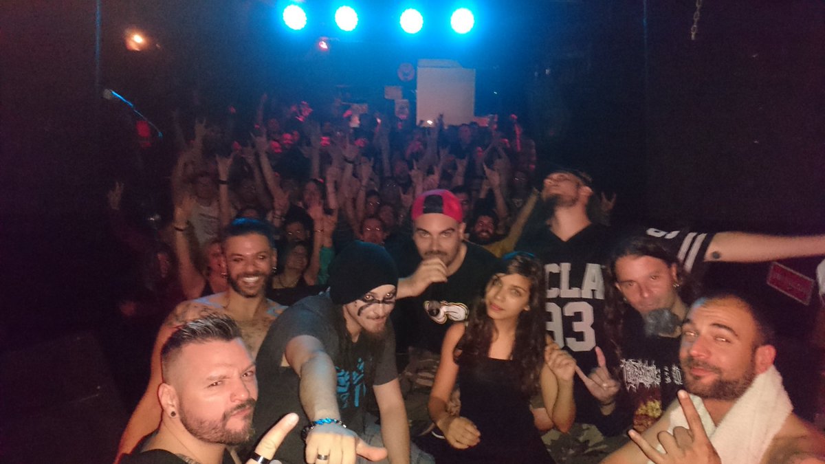 GRACIAS A TODOS!
A nuestros hermanos de <a href="/FakeBizkit/">Fake Bizkit</a>  al gran <a href="/LocusDuoKie/">Locus</a> por esa pedazo colabo! Y a <a href="/gruta77madrid/">Gruta 77</a>