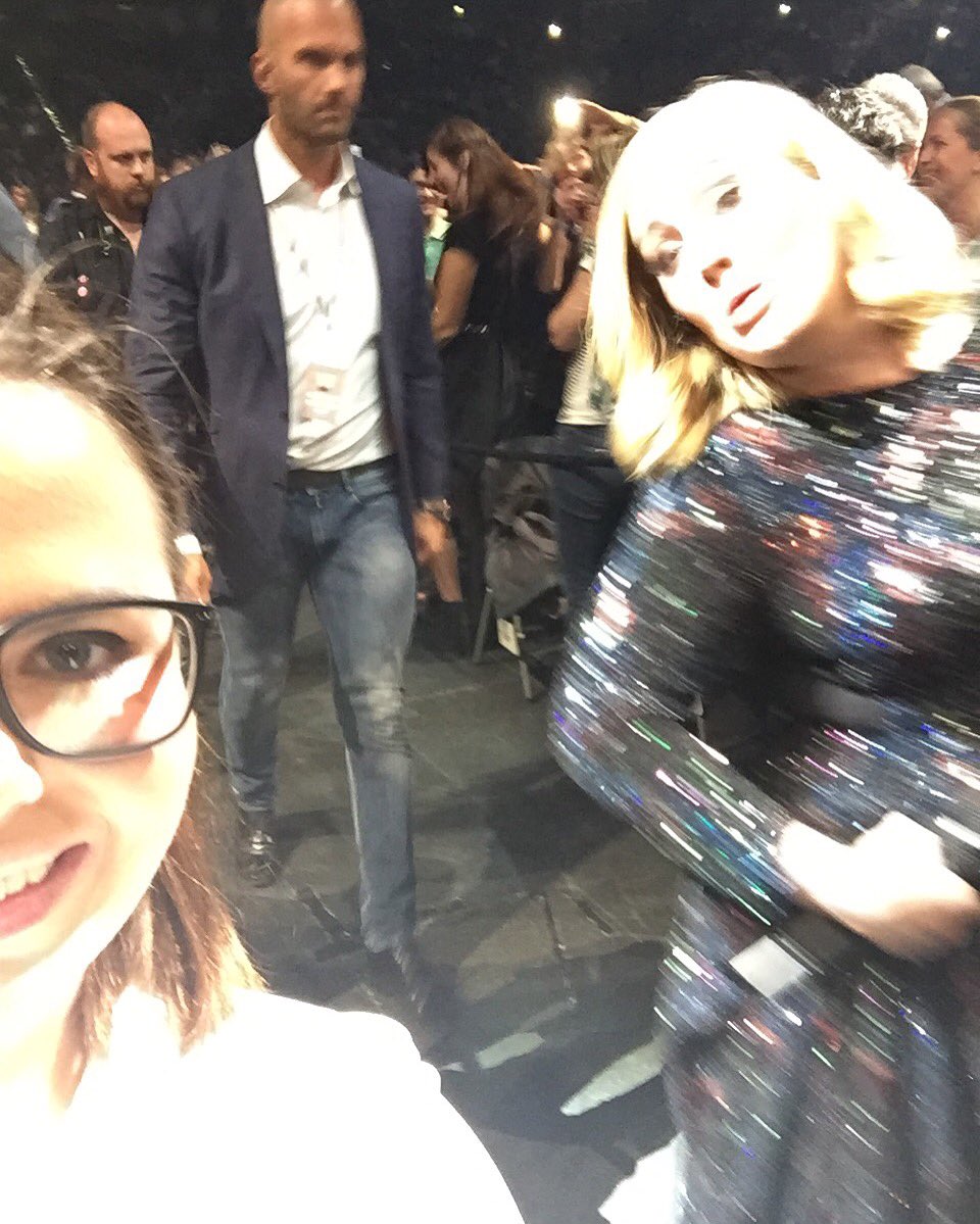 fuckyasadele's tweet image. Guys 😭😭😭😭😭😭