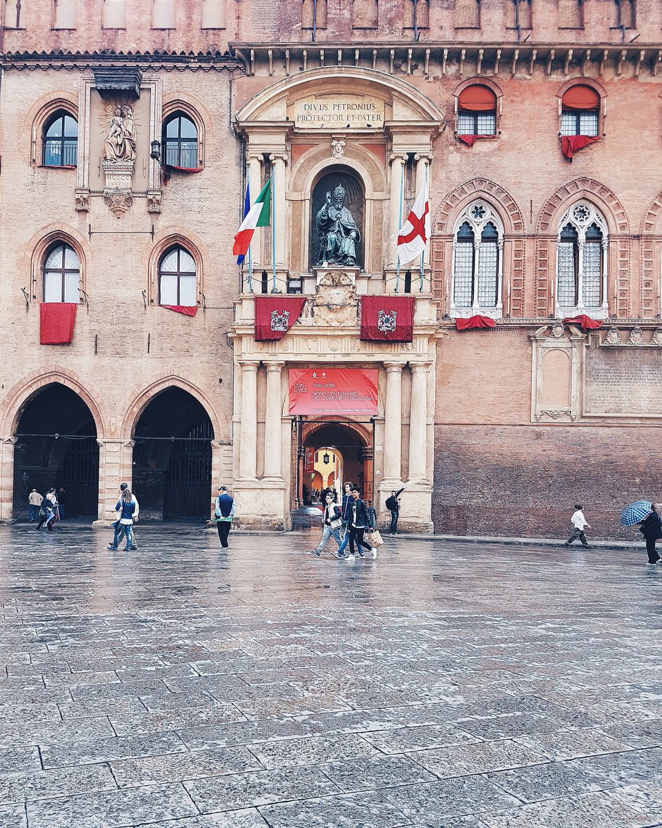 mental_shot's tweet photo. #900anni #900Bo Buon compleanno #Bologna https://t.co/JKWjKvvSWC