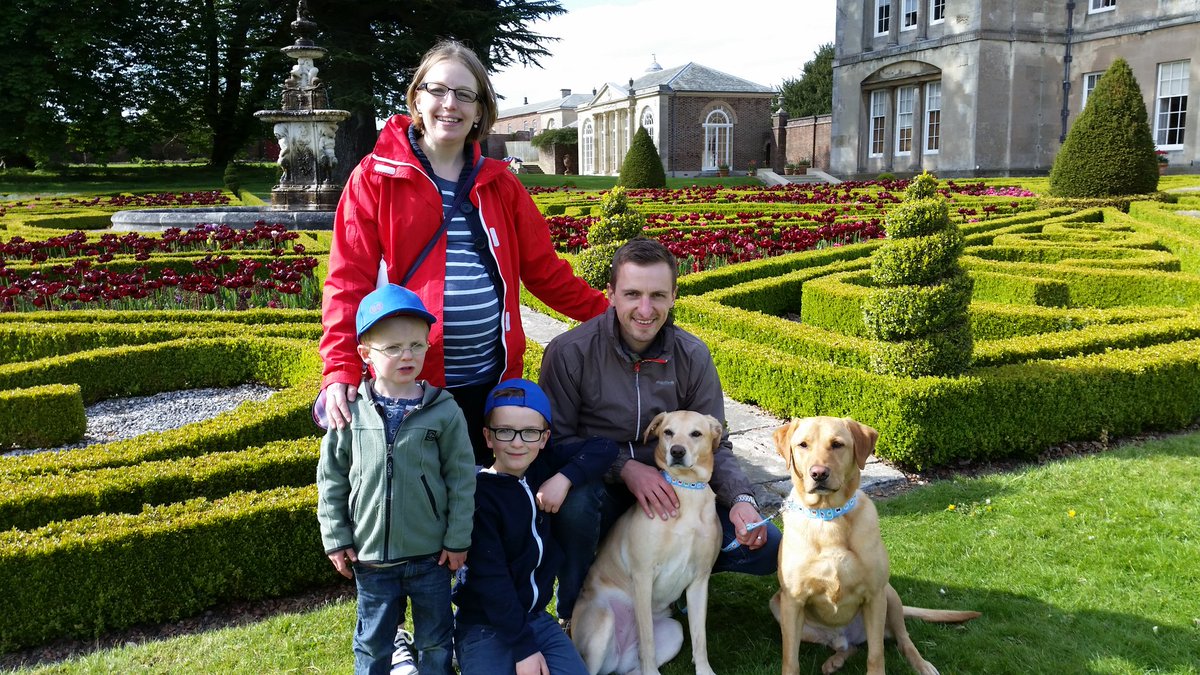 MarkHarrington's tweet photo. Great time @Sledmerehouse for the Dog Fun Day! https://t.co/mmnbWHLnVE