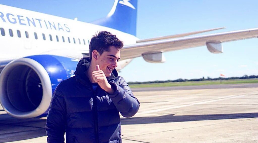 amoracelli_'s tweet photo. El es la persona que me alegra cada día!😍😍 
Te amo rey @sergiocelli 
Gracias @Marianatcp gracias por todo 😊😊 https://t.co/dntUjR4VZj