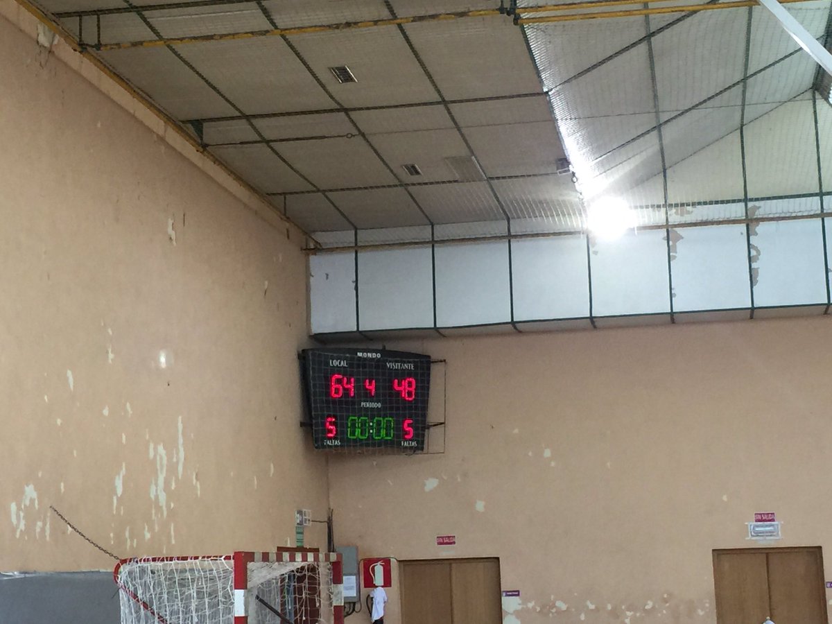 CbOnzonillaServ's tweet photo. Victoriaaa Ante carrizo de playoffs #GoWarriors !! https://t.co/4223imCzl8