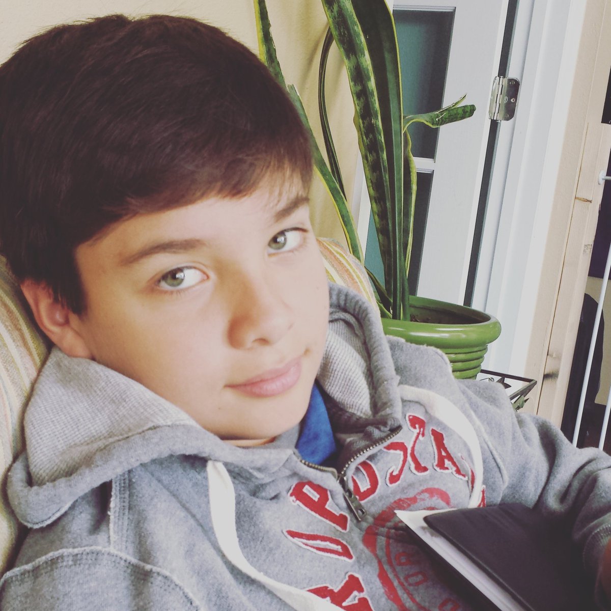 if_araque's tweet photo. Hello guys ☺ In my acting school class running a acting scene audition!! Wish me luck #actorslife #kidsmodel #actors https://t.co/WKXdyB1lZE