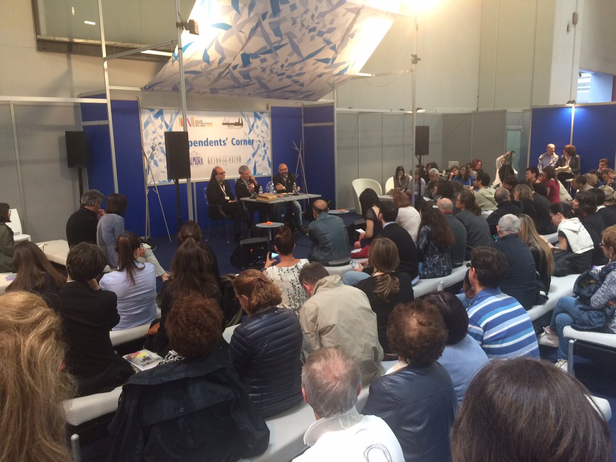 CollirioEbook's tweet photo. @reppomanuno Paolo Repetti, Giuseppe Culicchia e Roberto Ferrucci @robfer al #SalTo16 parlano di collane editoriali https://t.co/T3DpcMNrhP