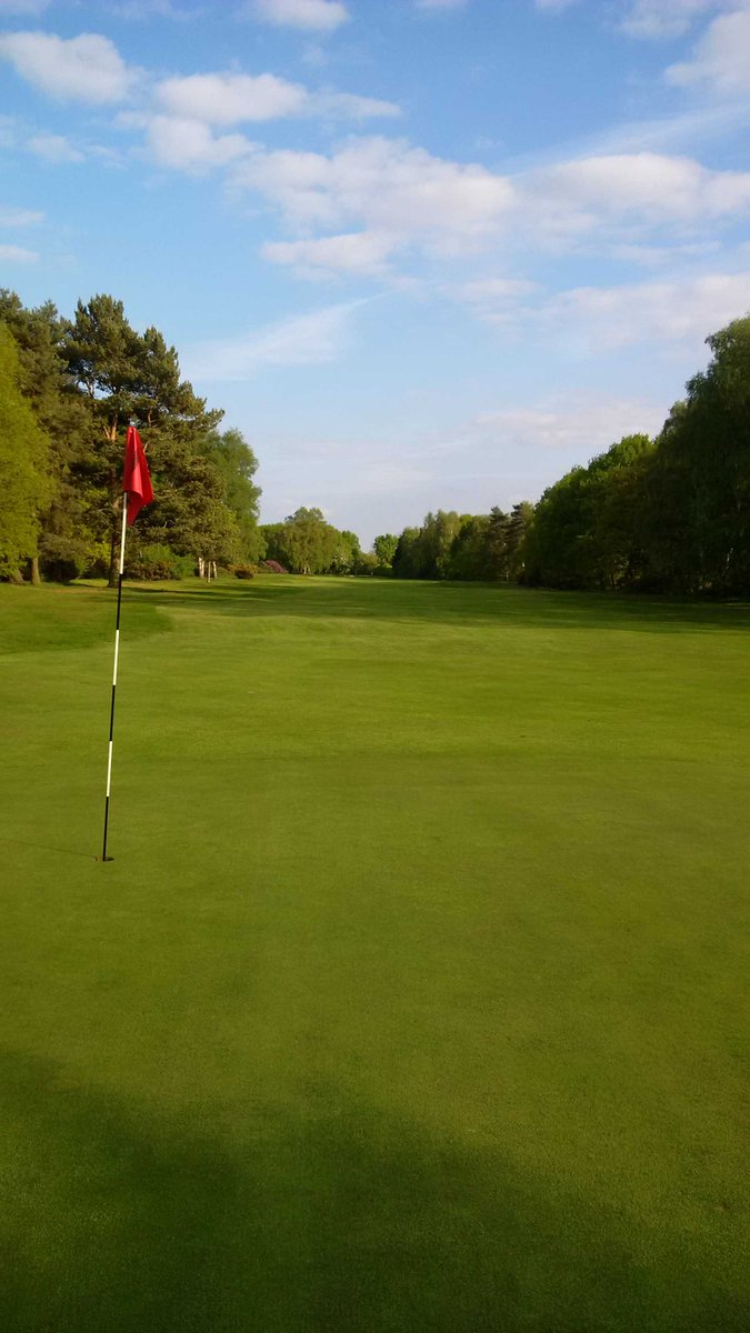 @fulfordgolfclub beautiful evening at Fulford tonight. Course looking good for the Brabazon qualifier #topgreenstaff
