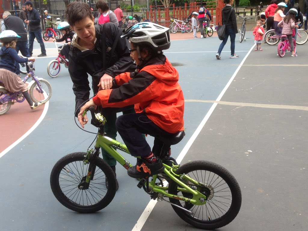 HildaBikes's tweet photo. Kids learning to ride with @bikenewyork in Ft Greene? Where can they ride? #ClintonAveGreenway https://t.co/Jdq3ohj6Qu