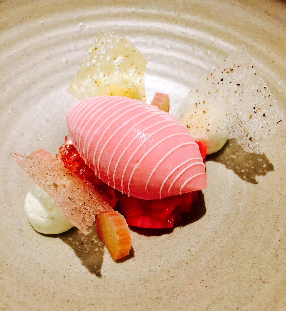 LDN_Restaurants's tweet photo. Delicate desserts at @Casamia_ #Bristol #springsetmenu #rhubarb #carrotcake #chocolate #MichelinStar 👌 https://t.co/D6Ax5pqZeg
