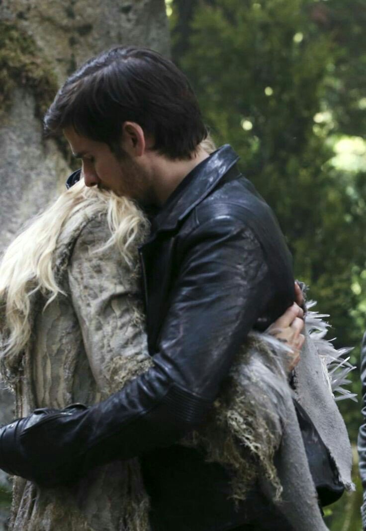 mackbeths's tweet photo. My #TeenChoice nominee for #ChoiceTVChemistry is Emma &amp; Hook from @OnceABC #CaptainSwan @TeenChoiceFOX https://t.co/AwTJxN9mpZ