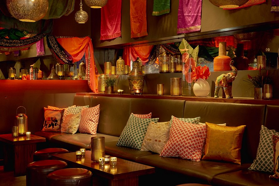 CinnamonKitchen's tweet photo. Visit @AniseBar and b transported 2 #CinnamonBazaar with @BacardiUK cocktails #KingofRums https://t.co/KI13yQHgo9 https://t.co/Sy9Dc0yeYf