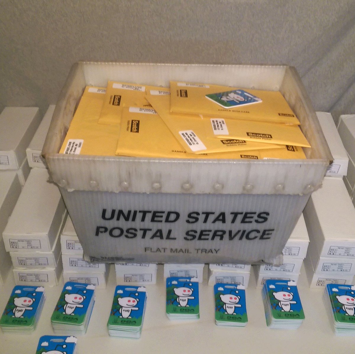 dgt_bones's tweet photo. Your bagtags from @Dgtags have been shipping! https://t.co/R9OkkpKPM0