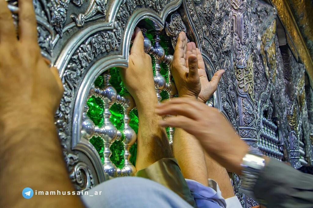 هو شباج وعليه هيج ازدحام 🌹 شلون لو شفنه الحسين 

#ياحسين 

#عاشق_الآل