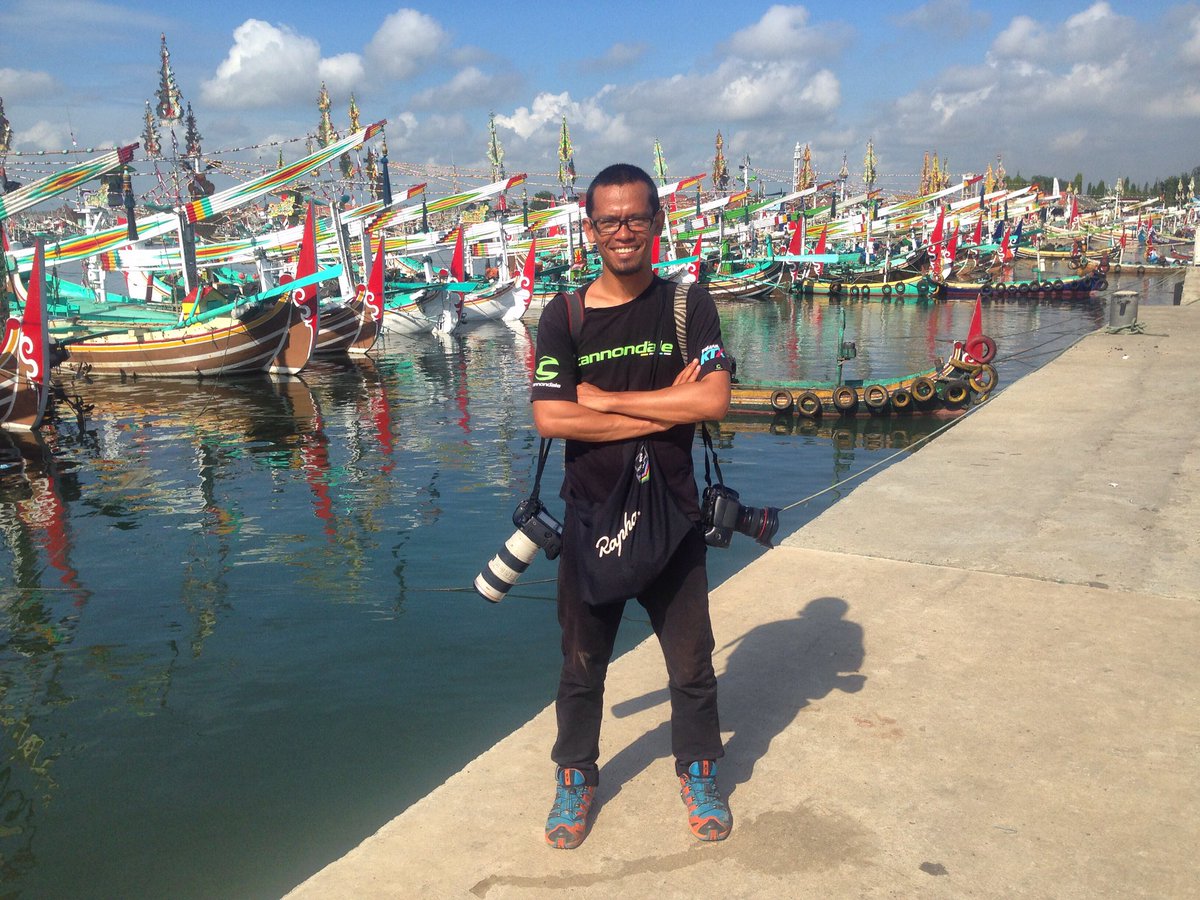 Mokhriz's tweet photo. @ITDBI is over,had a very good time in #bwi,now time go to @tourdeflores .Cant wait to photograph the race&amp;island 📷🏝 https://t.co/MH9cbTXSzq