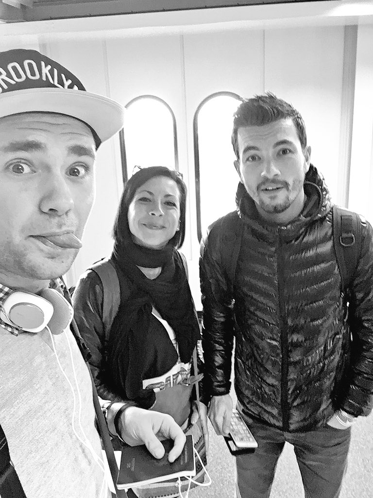 BrunoMaltor's tweet photo. Coucou l'Irlande du Nord! Bien arrivés sous le soleil avec mes potes @alexvizeo &amp; @LittleGypsyBlog! :) #LoveNI https://t.co/4h9oj3sElB