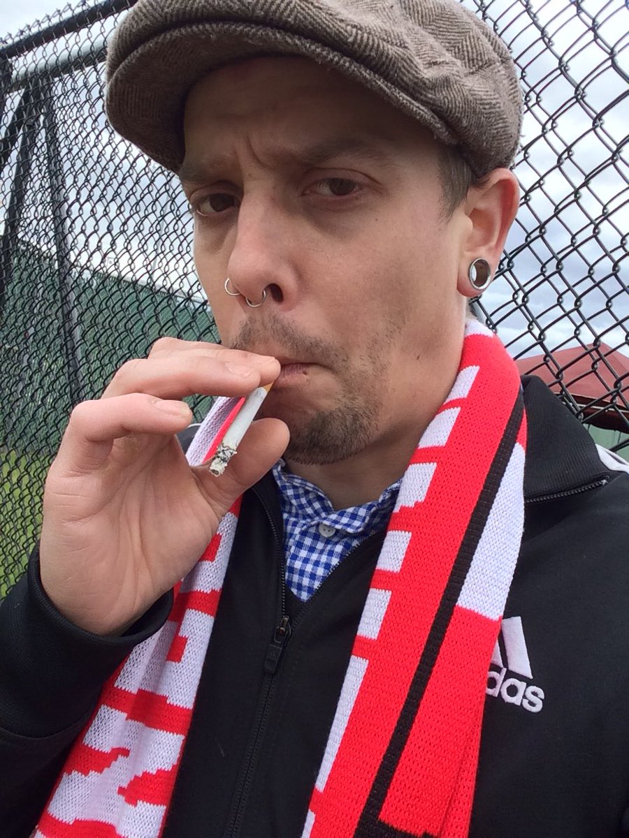 jonnydisaster's tweet image. STOKED TO HAVE FINALLY MADE IT DOWN TO A CT UNITED GAME!! #STOKED #GOBLACKANDRED #CTUNITEDFC #WEAREUNITED #CT