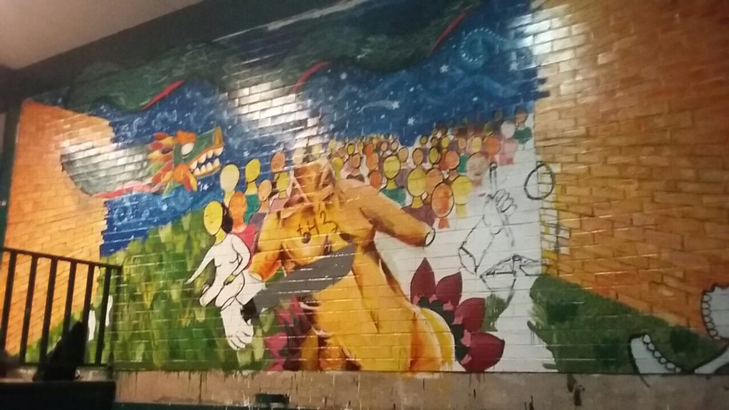 MuralCChSur's tweet photo. Nuevo #Mural en el #EdificioG espacios estudiantiles #CCHSur #MuralCCHSur #ProyectoDeMuralismoColectivo https://t.co/YMBEQJ3rol