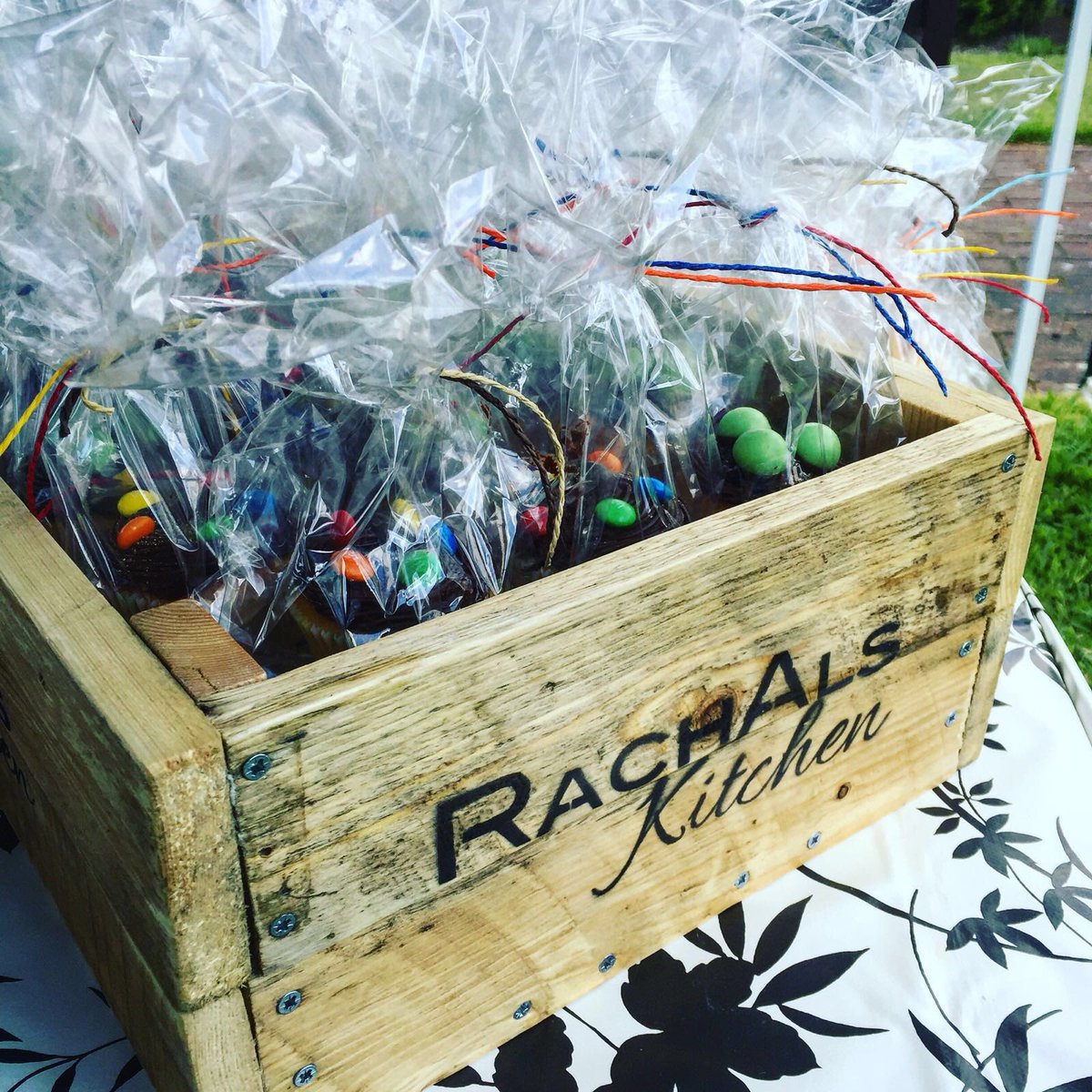 RachelsCatering's tweet photo. Our new #boxes for today's @OvergateHospice #garden #party    Thanks @therealplanksy totally super!!
#bispoke #logo https://t.co/pmjqmSa0sc