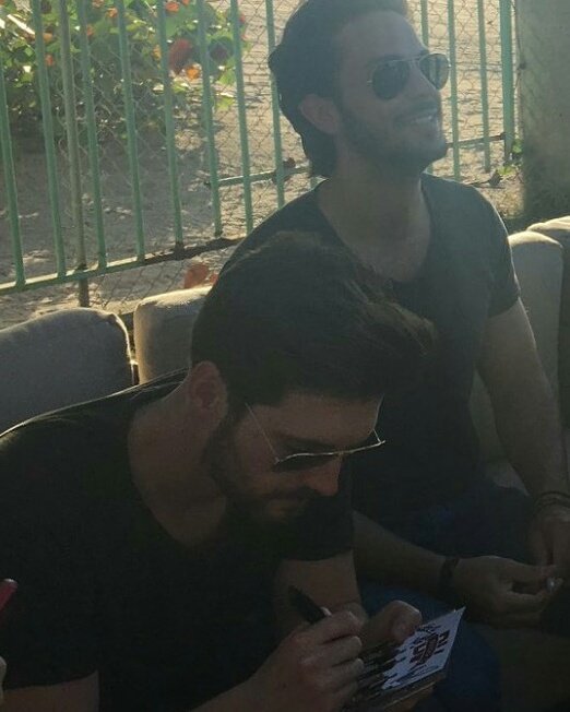 DVICIORebeldes's tweet photo. I wish. 😭😭 @dvicio_luis y @dvicio_nacho #DVICIOenPuertoRico @dvicioficial https://t.co/otiB9IbOc7