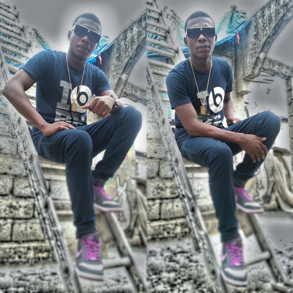 djuno_b_fireboy's tweet photo. C'est du lourd https://t.co/qa4iaokdCQ