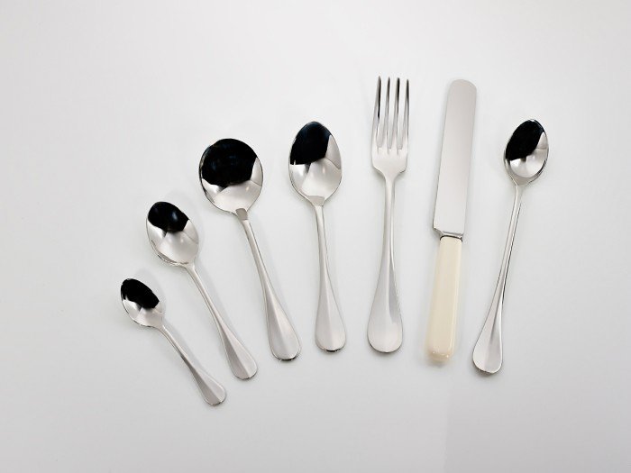 MTMO_UK's tweet photo. Add a touch of class with these #TrickettsofSheffield knives from @ChimoHoldings https://t.co/YciqBWj4R2 https://t.co/IgSmq0tFuH