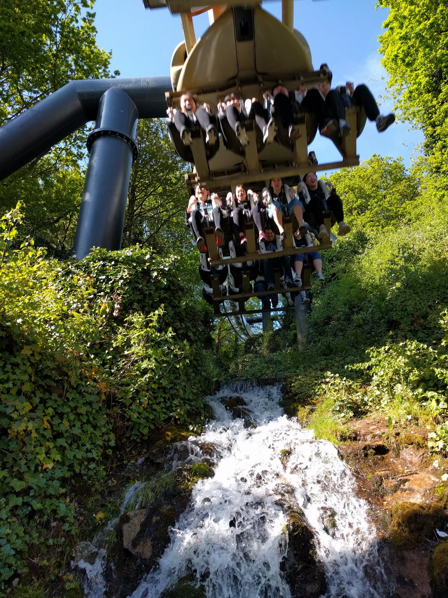 backsideofwat3r's tweet photo. Nemesis is bae 😍 #shesabeauty #SLC #Nemesis #FrightTime #AltonTowers https://t.co/FgsLu2gEvB