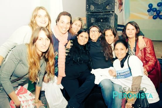 LealtadPeronR4's tweet photo. Compartimos algo del #GranTe de Circuito Alberdi. ..cada vez más cerca! #UnidosPorElVerdaderoCambio #JMLL2016 #12J https://t.co/uhvrRdl0Np